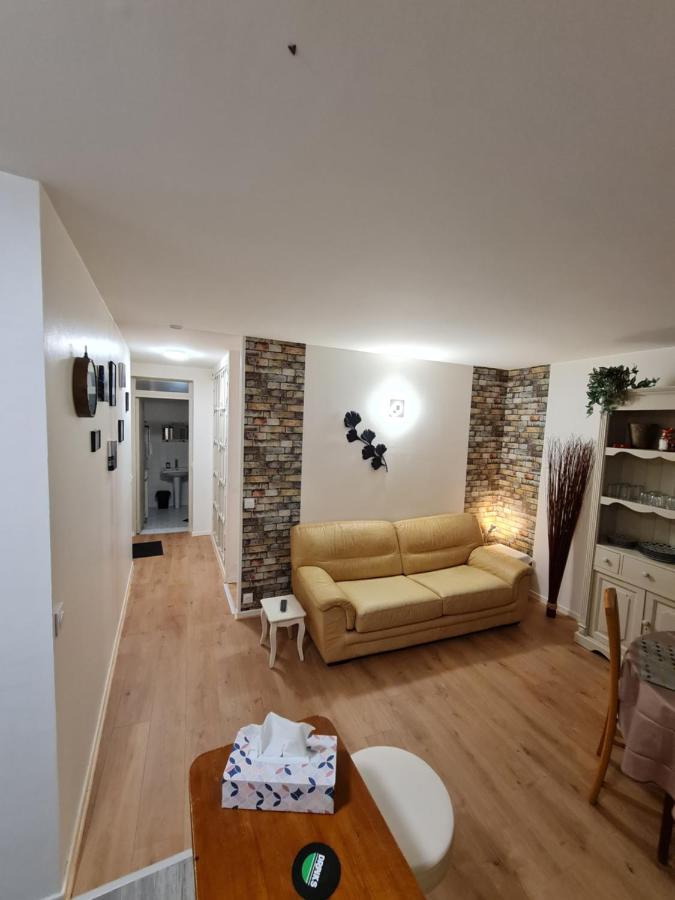 Deux Pieces Terrasse Apartment Moret-sur-Loing Exterior photo